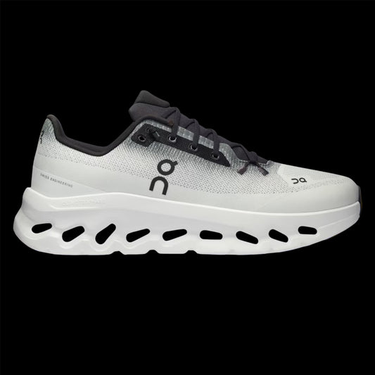 On Cloudtilt Running 'Black Ivory'